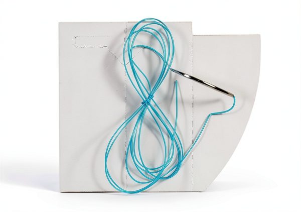 CynaMed Suture Thread with Needle 12-Pack 4/0 30mm Blade 3/8 Cutting-7